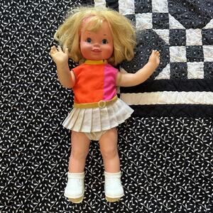 Mattel Swingy (1969) walking & dancing doll - works